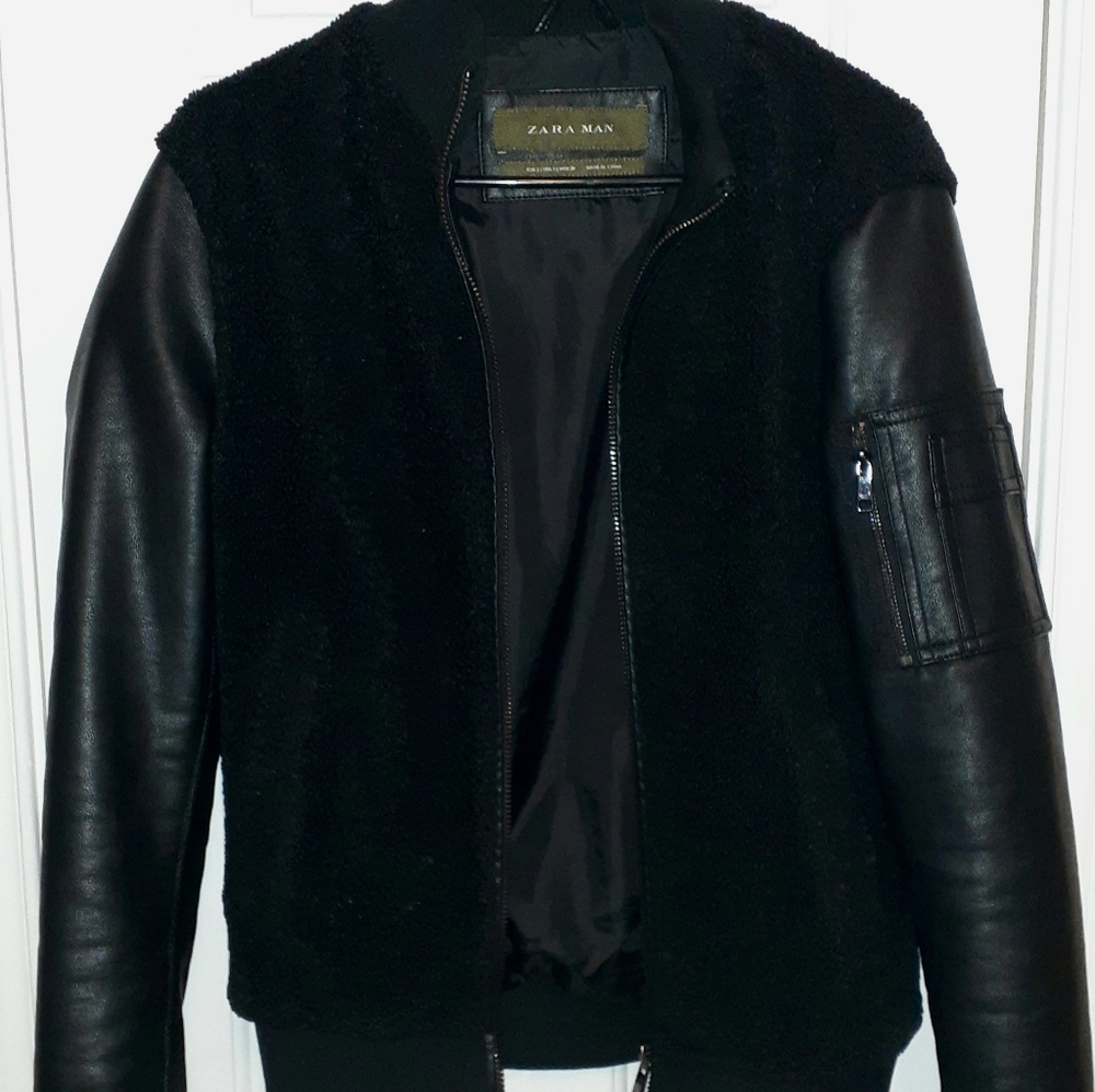 Zara black jacket in good condition